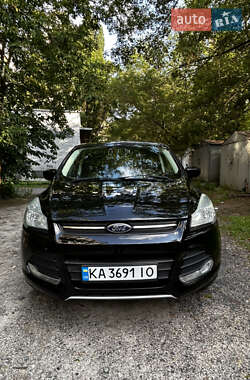 Внедорожник / Кроссовер Ford Escape 2015 в 