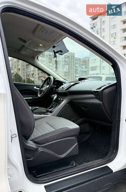 Внедорожник / Кроссовер Ford Escape 2015 в 