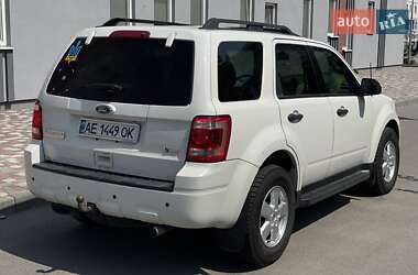 Внедорожник / Кроссовер Ford Escape 2012 в 