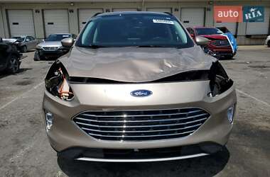 Внедорожник / Кроссовер Ford Escape 2021 в 