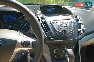 Внедорожник / Кроссовер Ford Escape 2015 в 