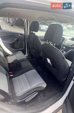 Внедорожник / Кроссовер Ford Escape 2013 в 