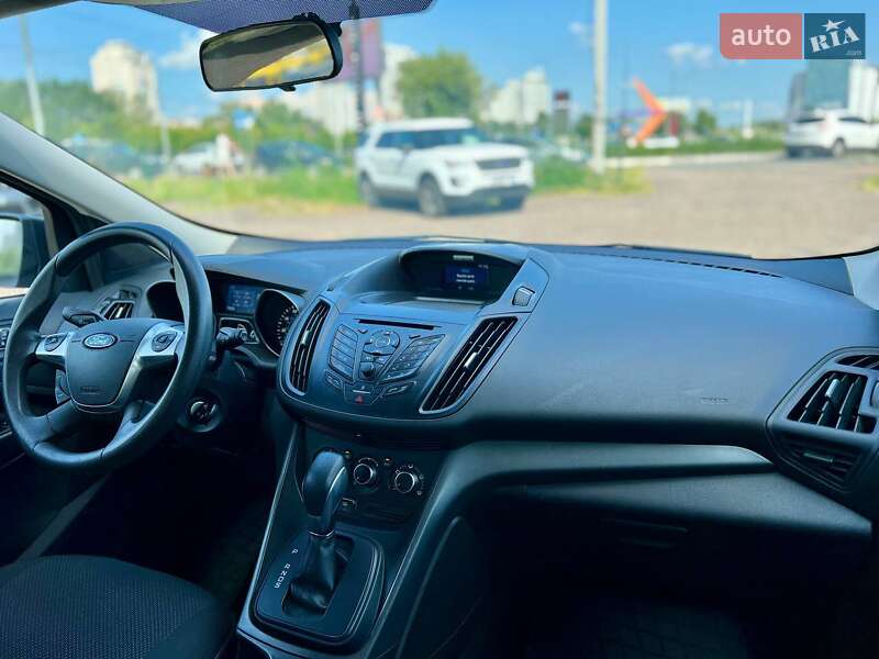 Внедорожник / Кроссовер Ford Escape 2015 в Киеве