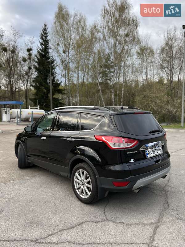 Внедорожник / Кроссовер Ford Escape 2015 в Славуте