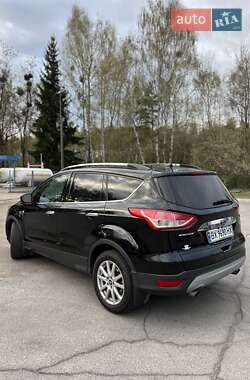 Внедорожник / Кроссовер Ford Escape 2015 в 