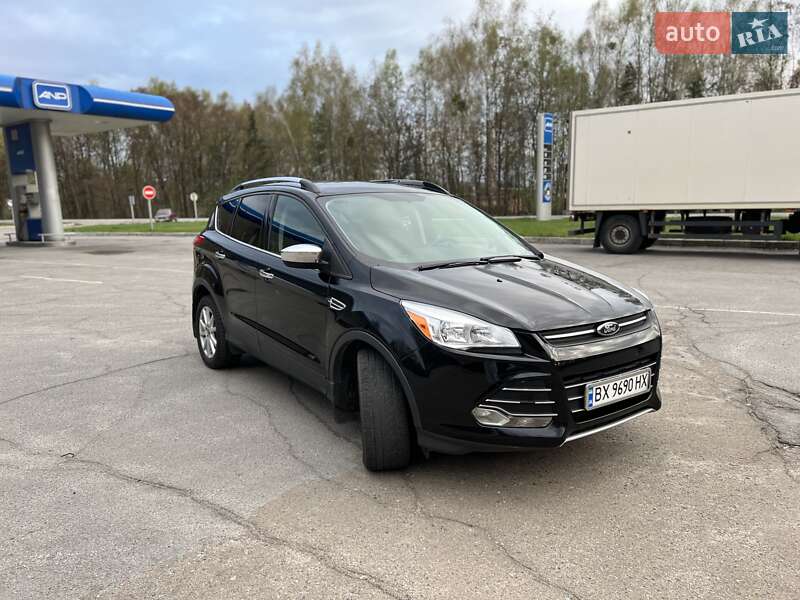 Внедорожник / Кроссовер Ford Escape 2015 в Славуте