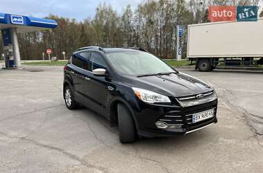 Внедорожник / Кроссовер Ford Escape 2015 в 