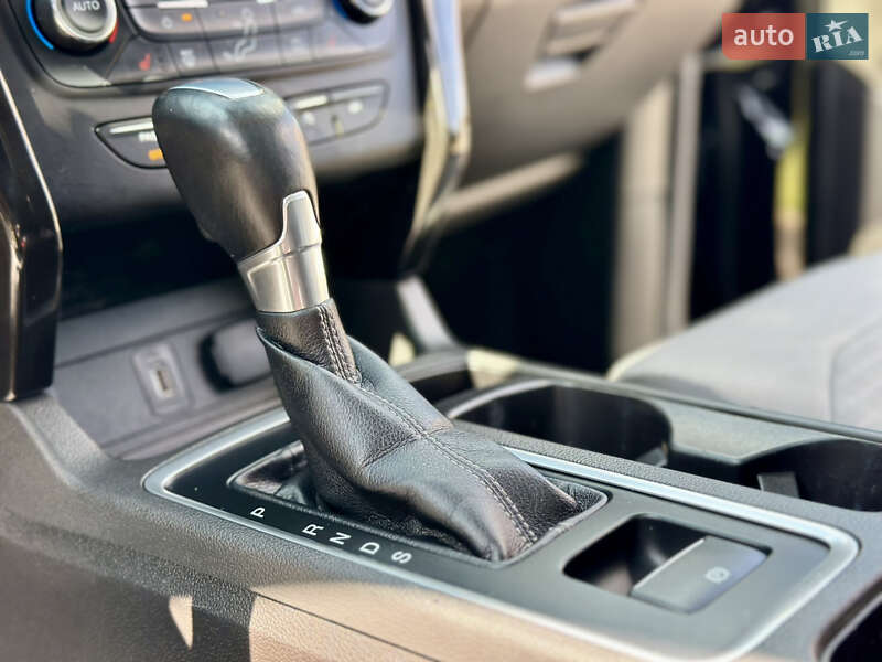 Внедорожник / Кроссовер Ford Escape 2017 в Киеве