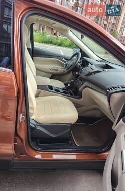 Внедорожник / Кроссовер Ford Escape 2017 в Чернигове