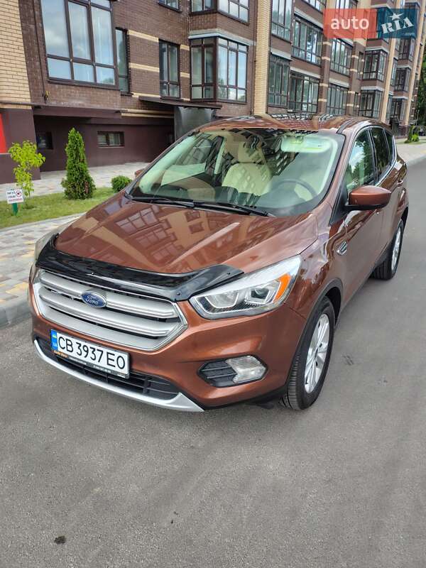 Внедорожник / Кроссовер Ford Escape 2017 в Чернигове