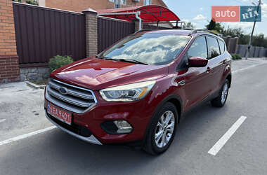 Позашляховик / Кросовер Ford Escape 2017 в Полтаві
