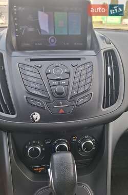 Внедорожник / Кроссовер Ford Escape 2014 в 