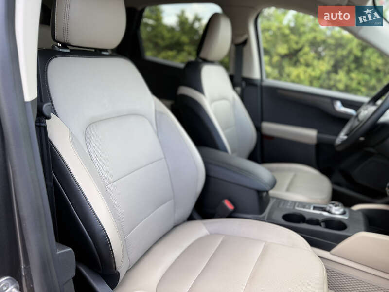 Внедорожник / Кроссовер Ford Escape 2020 в Днепре
