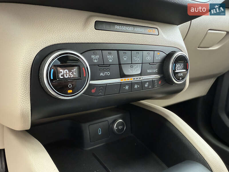 Внедорожник / Кроссовер Ford Escape 2020 в Днепре