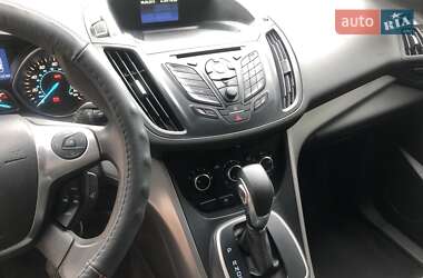 Внедорожник / Кроссовер Ford Escape 2013 в 