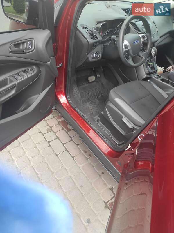 Внедорожник / Кроссовер Ford Escape 2014 в Ивано-Франковске