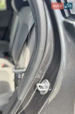 Внедорожник / Кроссовер Ford Escape 2020 в 