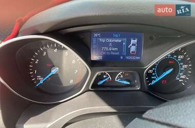 Внедорожник / Кроссовер Ford Escape 2014 в 