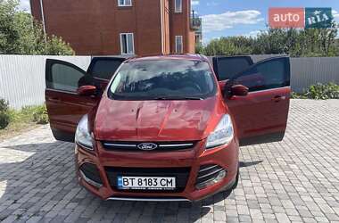Внедорожник / Кроссовер Ford Escape 2014 в 