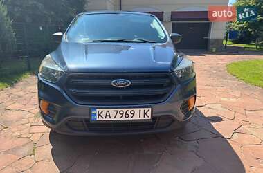 Внедорожник / Кроссовер Ford Escape 2017 в Киеве