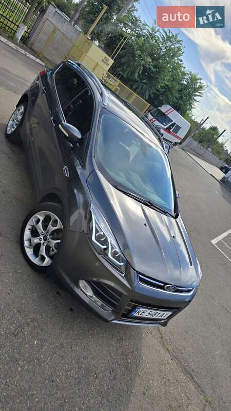 Внедорожник / Кроссовер Ford Escape 2014 в Кривом Роге