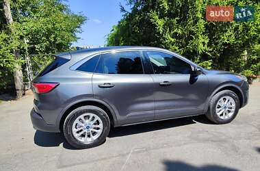 Внедорожник / Кроссовер Ford Escape 2019 в 