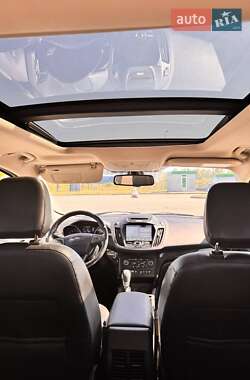 Внедорожник / Кроссовер Ford Escape 2017 в 