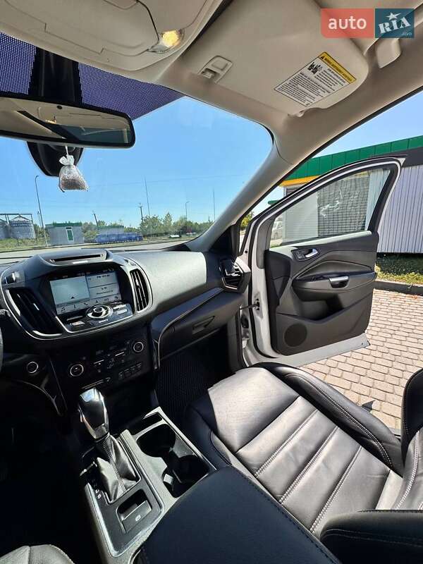 Внедорожник / Кроссовер Ford Escape 2017 в Чопе фото 19 Внедорожник / Кроссовер Ford Escape 2017 в Чопе