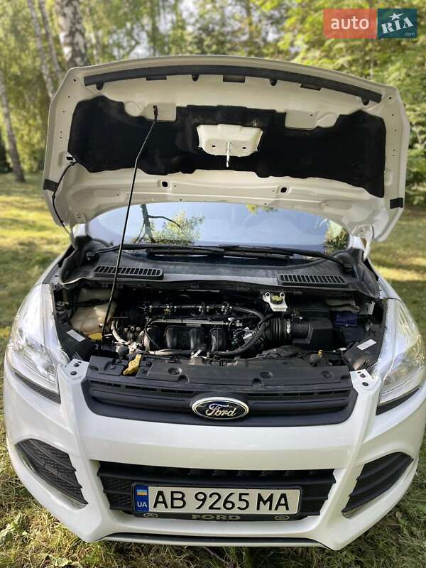 Внедорожник / Кроссовер Ford Escape 2015 в Виннице