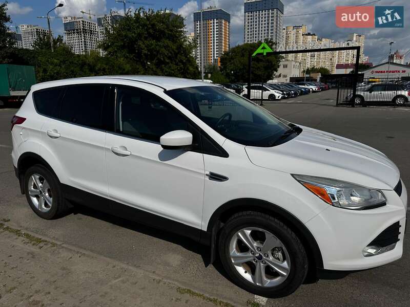 Внедорожник / Кроссовер Ford Escape 2014 в Киеве