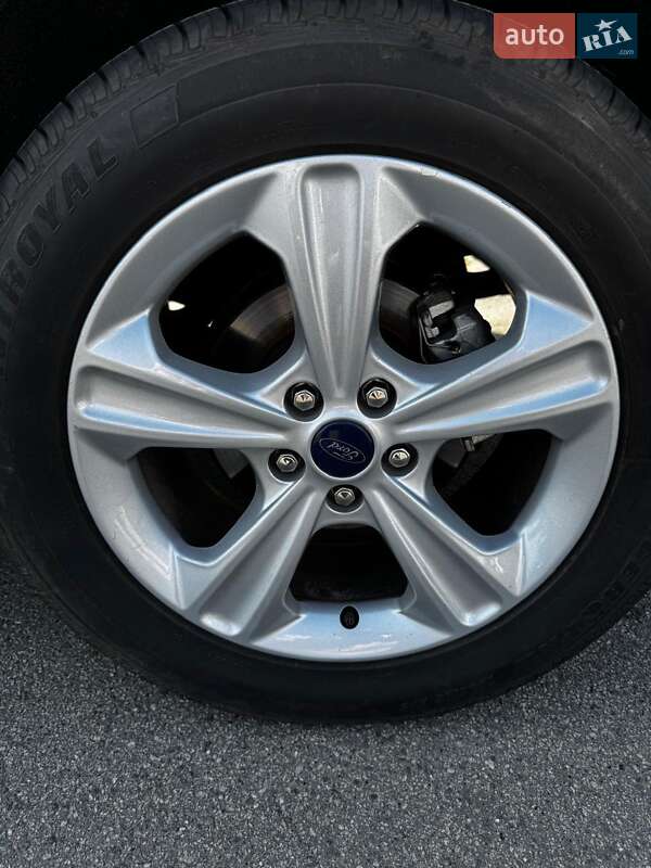 Внедорожник / Кроссовер Ford Escape 2014 в Киеве
