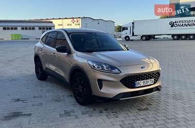 Внедорожник / Кроссовер Ford Escape 2020 в 