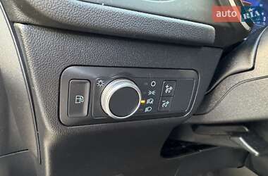 Внедорожник / Кроссовер Ford Escape 2020 в 