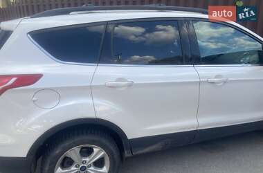 Внедорожник / Кроссовер Ford Escape 2013 в 