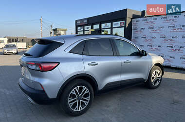 Внедорожник / Кроссовер Ford Escape 2020 в 