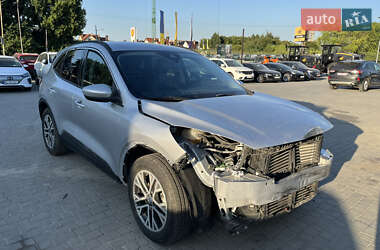 Внедорожник / Кроссовер Ford Escape 2020 в 