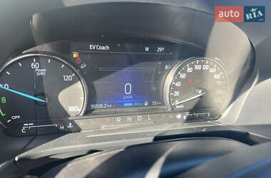 Внедорожник / Кроссовер Ford Escape 2022 в 