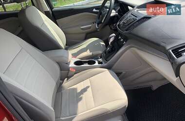 Внедорожник / Кроссовер Ford Escape 2014 в 