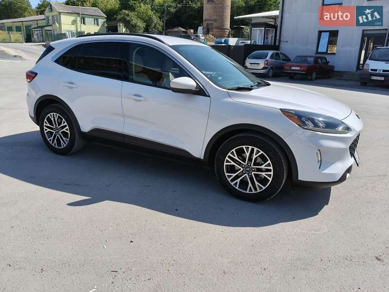 Внедорожник / Кроссовер Ford Escape 2019 в Тернополе