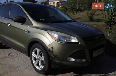 Внедорожник / Кроссовер Ford Escape 2012 в 