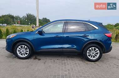 Внедорожник / Кроссовер Ford Escape 2019 в 