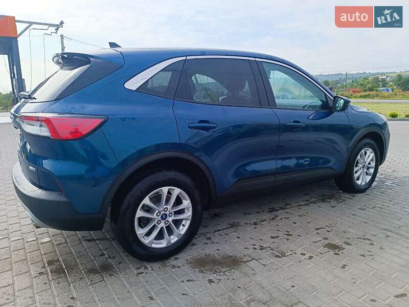 Внедорожник / Кроссовер Ford Escape 2019 в Золочеве