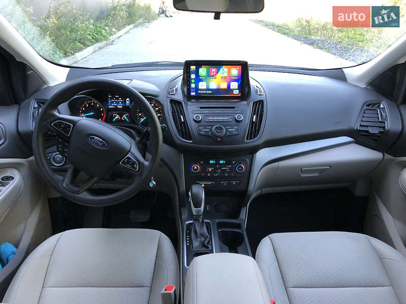 Внедорожник / Кроссовер Ford Escape 2018 в Хмельницком
