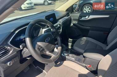Внедорожник / Кроссовер Ford Escape 2020 в 