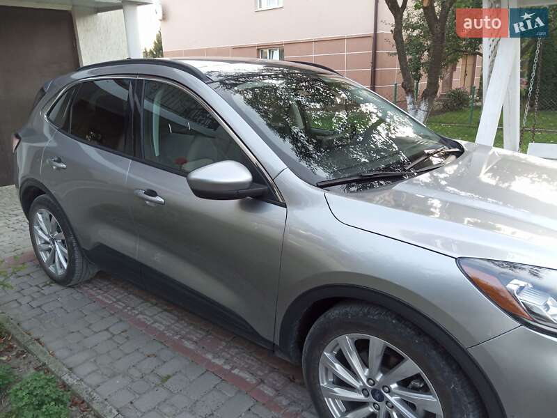 Внедорожник / Кроссовер Ford Escape 2021 в Николаеве