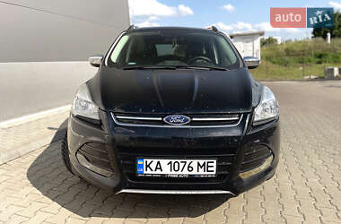 Внедорожник / Кроссовер Ford Escape 2015 в 