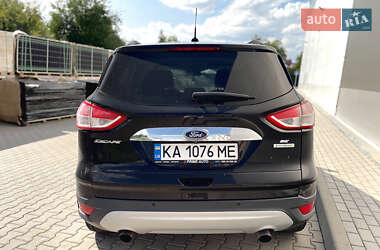 Внедорожник / Кроссовер Ford Escape 2015 в 