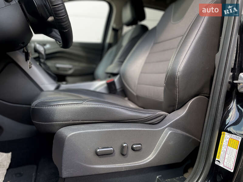 Внедорожник / Кроссовер Ford Escape 2015 в Киеве
