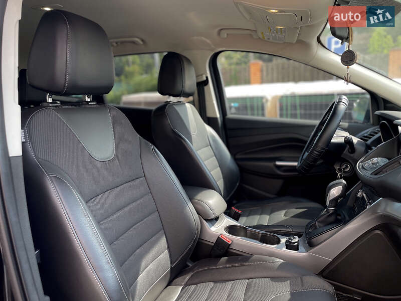 Внедорожник / Кроссовер Ford Escape 2015 в Киеве