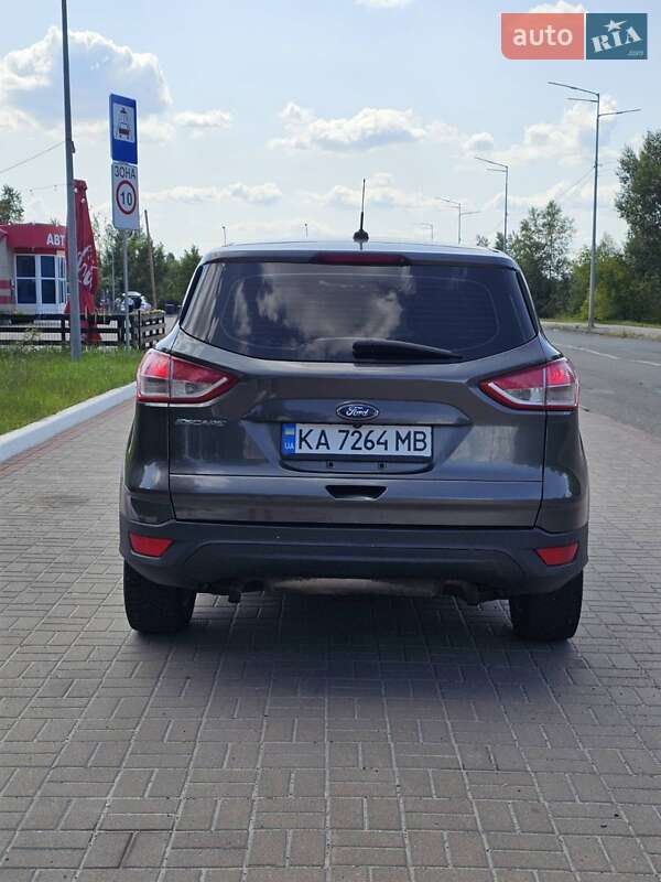 Внедорожник / Кроссовер Ford Escape 2015 в Киеве